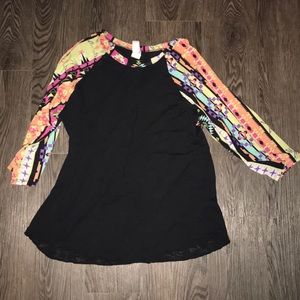 Aztec sleeve top